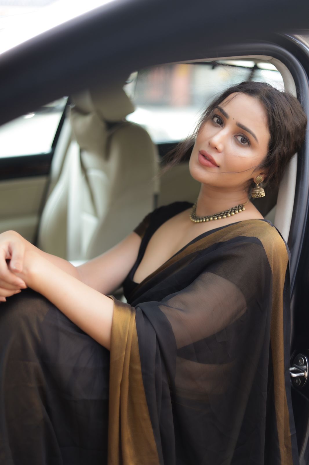 Anaira Gupta glamorous pictures making Bold Beautiful and Breaking Boundaries