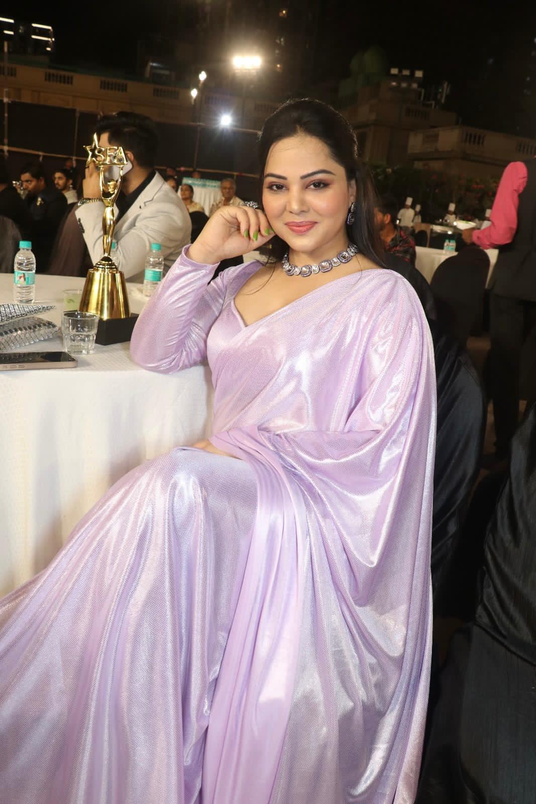 The Zaara Khan Explosion: Bollywood's Newest Sensation!