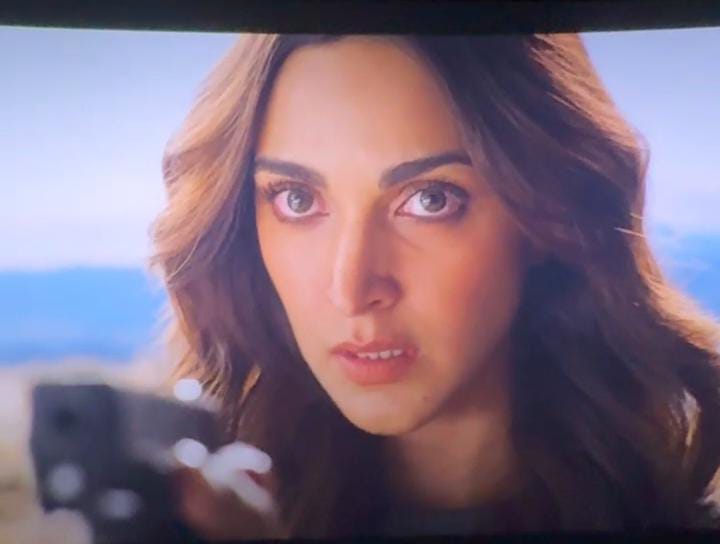 Kiara Advani Wins Hearts with Her Power-Packed Action in War 2