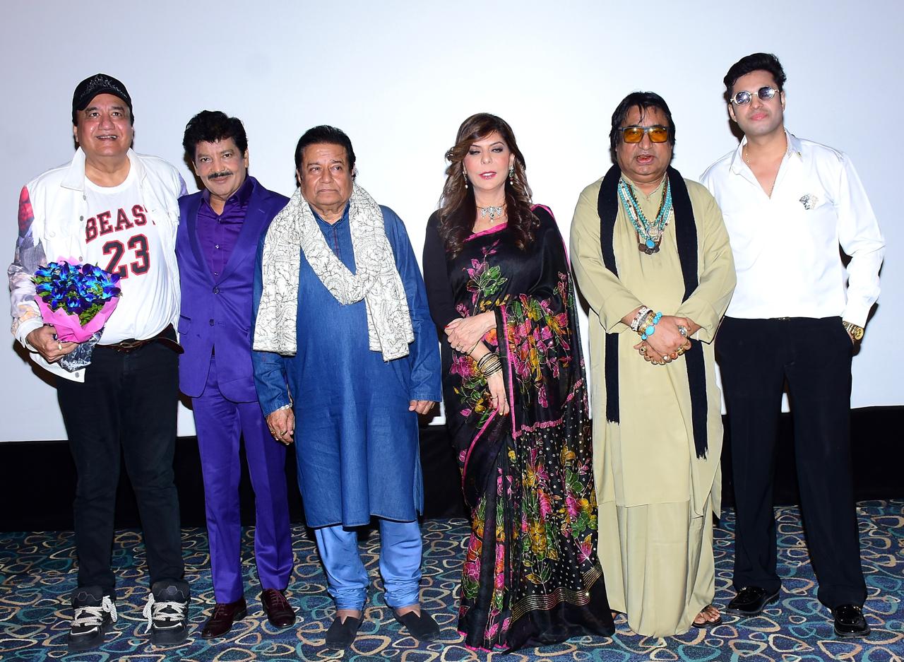 Aamir Sheikh and Farhana Bhat Shine in Zee Music’s New Release "Mehsoos Ho Rahe Ho", Sung by Udit Narayan and Reena Mehta