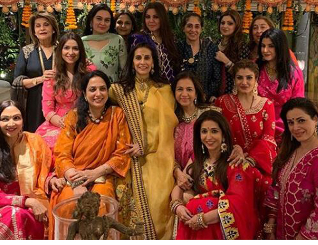 Bollywood Shines Bright at Sunita Kapoor’s Karva Chauth Celebration 2025